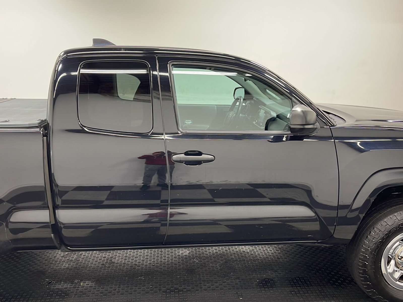 Used 2021 Toyota Tacoma SR AWD/4WD image 18