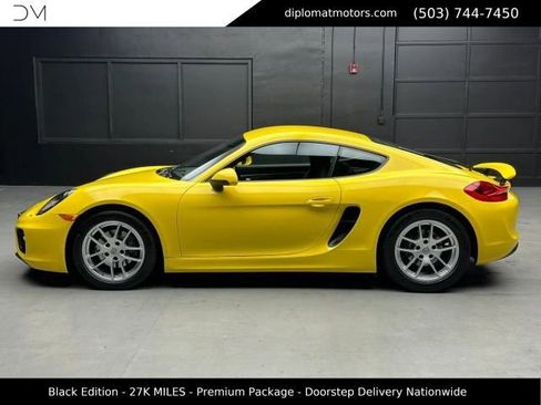 Used 2016 Porsche Cayman RWD image 4