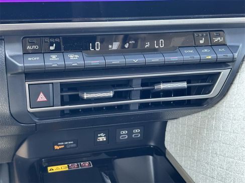 New 2026 Toyota Camry XLE image 30