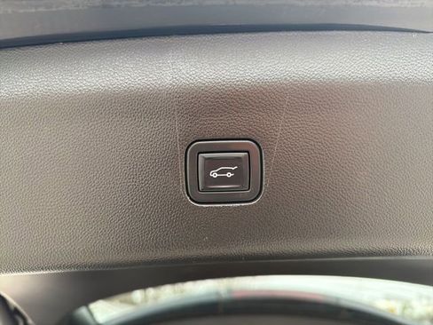 Certified 2023 Buick Enclave Essence w/ Sport Touring Edition FWD image 15