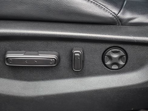 Used 2020 Honda CR-V Touring image 20