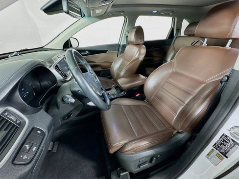 Used 2020 Kia Sorento SX image 12