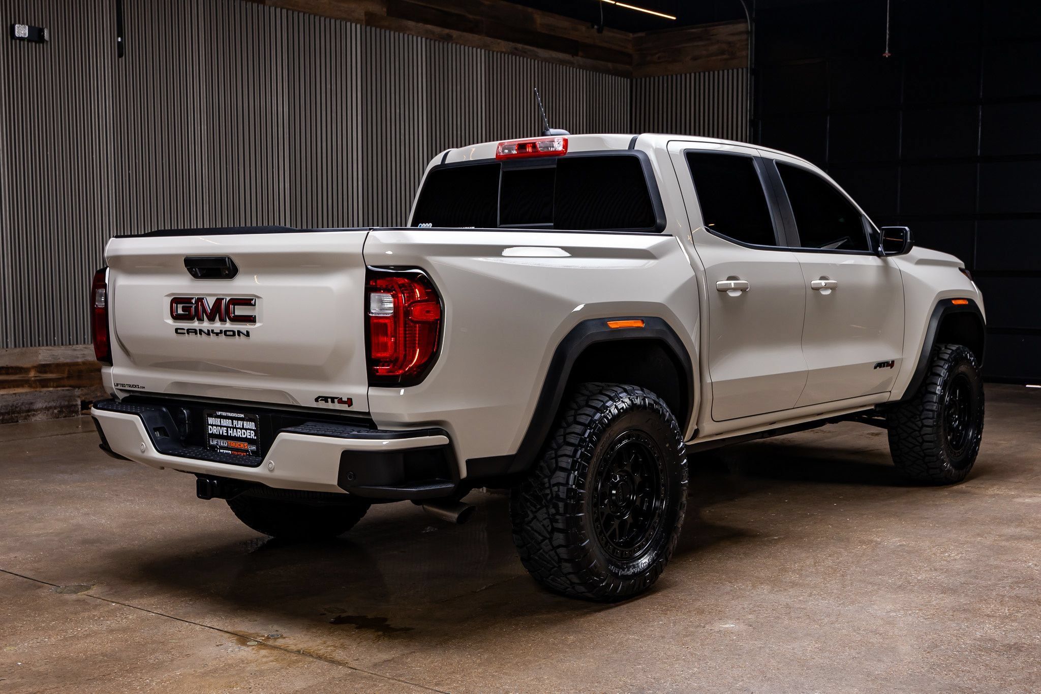 Used 2026 GMC Canyon AT4 AWD/4WD image 10