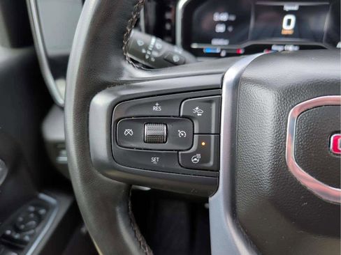 Used 2024 GMC Sierra 2500 SLT w/ SLT Premium Package image 11