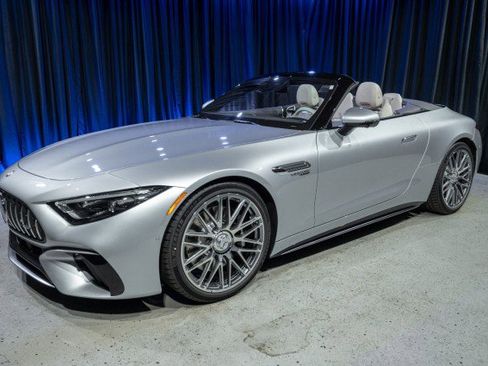 New 2026 Mercedes-Benz SL 63 AMG 4MATIC image 2