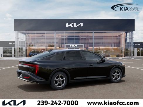 New 2026 Kia K4 FWD image 6