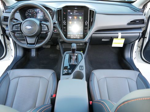 Used 2024 Subaru Crosstrek 2.5i Limited w/ Crosstrek Mirror Package image 26