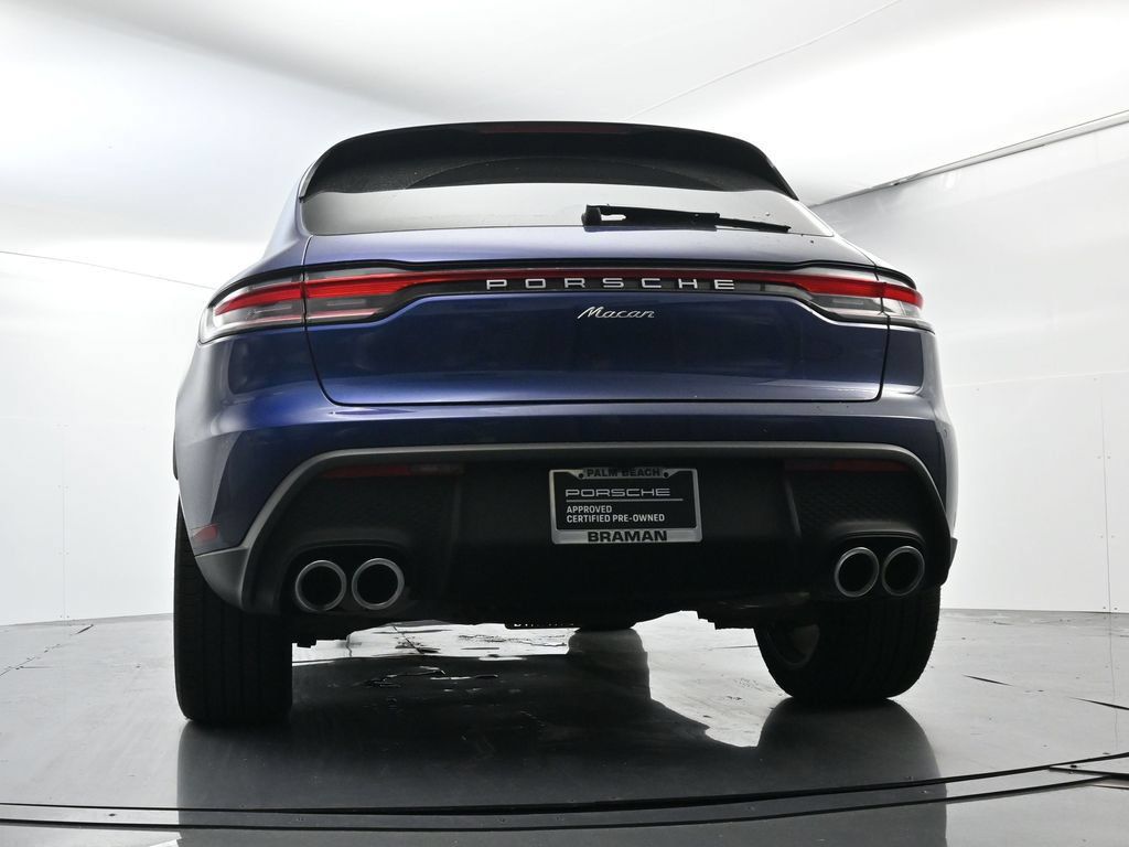 Certified 2024 Porsche Macan AWD/4WD image 48