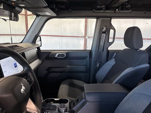 New 2025 Ford Bronco 4-Door image 11