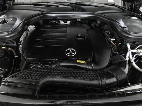 Used 2022 Mercedes-Benz GLC 300 4MATIC image 25