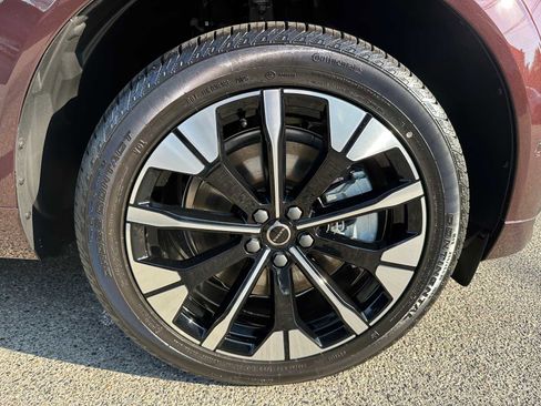 New 2026 Volvo XC60 T8 Plus w/ Climate Package image 9