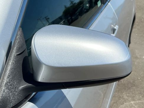 Used 2012 Toyota Camry SE FWD image 9