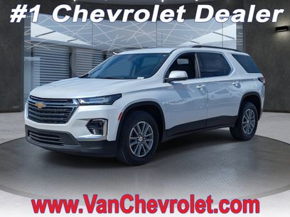 Used 2023 Chevrolet Traverse LT