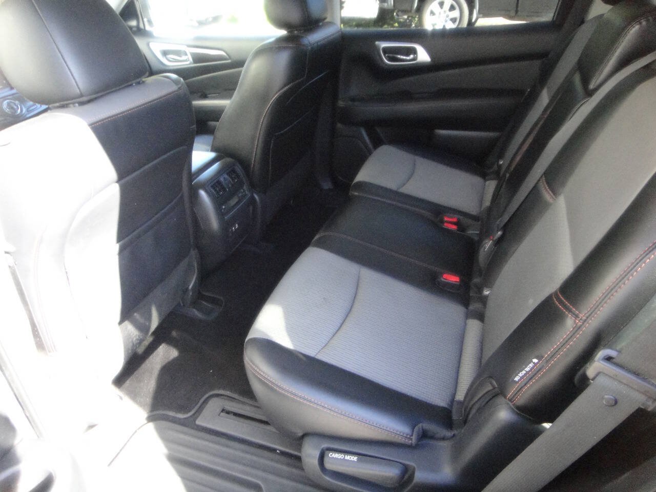 Used 2020 Nissan Pathfinder SV w/ Rock Creek Edition AWD/4WD image 11