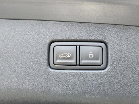 Used 2023 Genesis GV70 2.5T w/ Sport Prestige Package AWD/4WD image 14