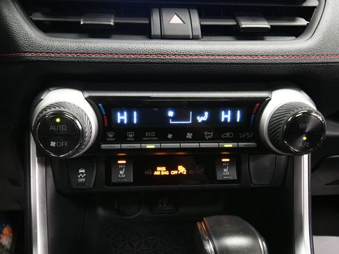 Used 2023 Toyota RAV4 SE w/ Weather & Moonroof Package AWD/4WD image 15
