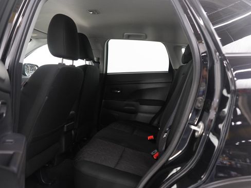 Used 2023 Mitsubishi Outlander Sport ES image 17