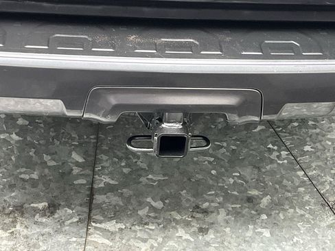 Used 2018 Toyota 4Runner SR5 Premium AWD/4WD image 29