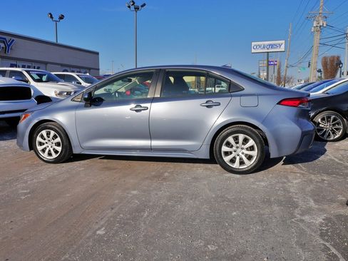 Used 2021 Toyota Corolla LE image 8