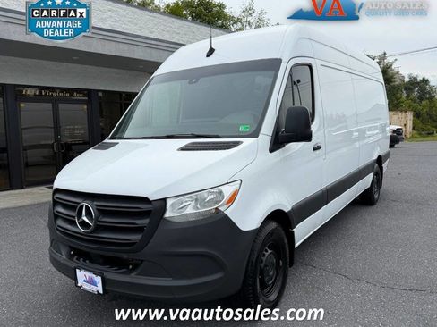 Used 2022 Mercedes-Benz Sprinter 2500 image 1