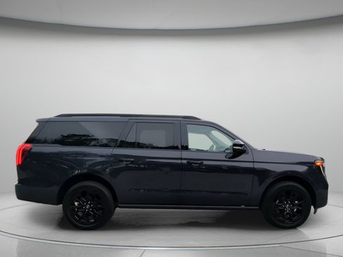 New 2027 Ford Expedition Max Platinum RWD image 35