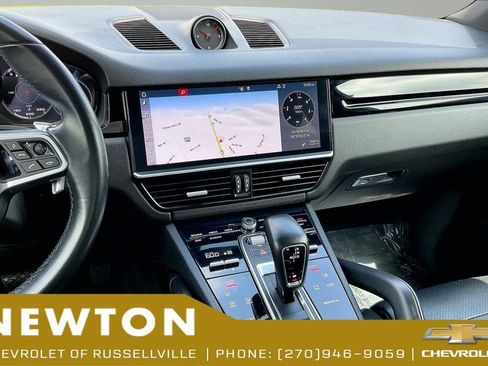 Used 2019 Porsche Cayenne AWD/4WD image 6