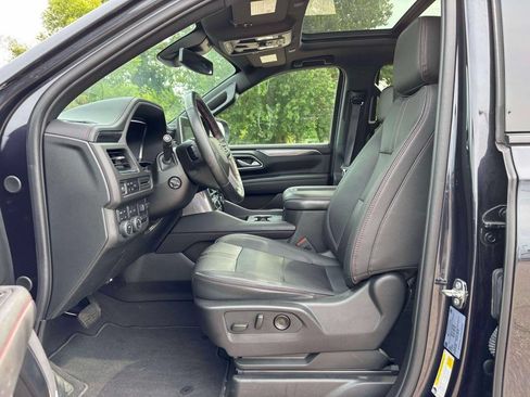 Used 2023 Chevrolet Tahoe RST w/ Luxury Package AWD/4WD image 3