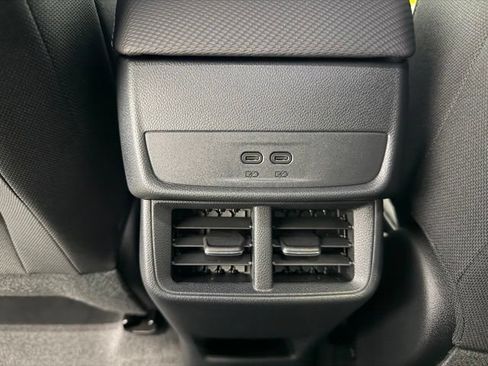 New 2026 Chevrolet Equinox LT w/ Safety and Technology Package AWD/4WD image 23