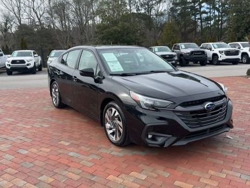 Used 2025 Subaru Legacy Limited image 5