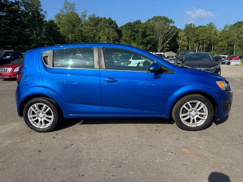 Used 2016 Chevrolet Sonic LT w/ Wheels and Fog Lamp Package FWD image 6
