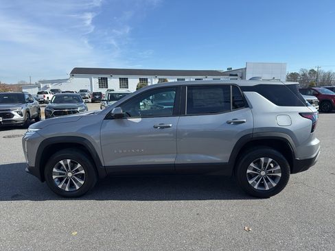 New 2026 Chevrolet Equinox LT w/ Convenience Package II image 3