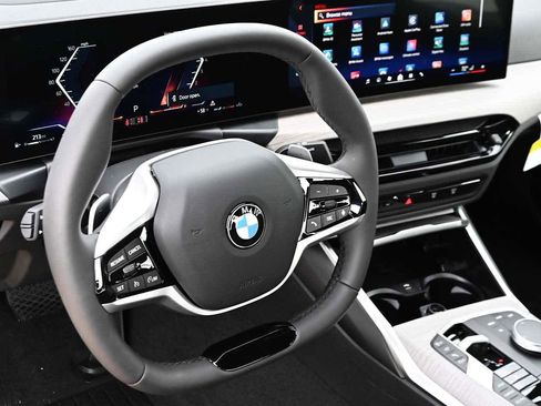 Used 2026 BMW 330i Sedan w/ Premium Package RWD image 12
