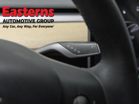 Used 2020 Tesla Model 3 Standard Range Plus RWD image 13
