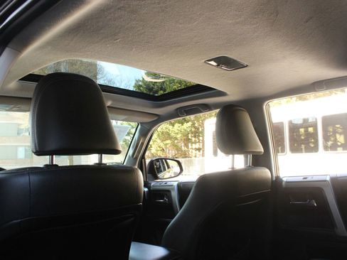 Used 2018 Toyota 4Runner Limited image 20