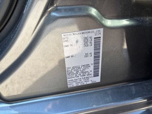 Used 2025 Nissan Altima 2.5 SV FWD image 10