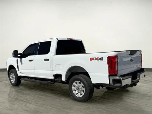 Certified 2024 Ford F250 XLT w/ FX4 Off-Road Package image 4