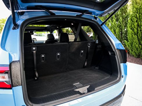 Used 2025 Honda Pilot TrailSport image 32