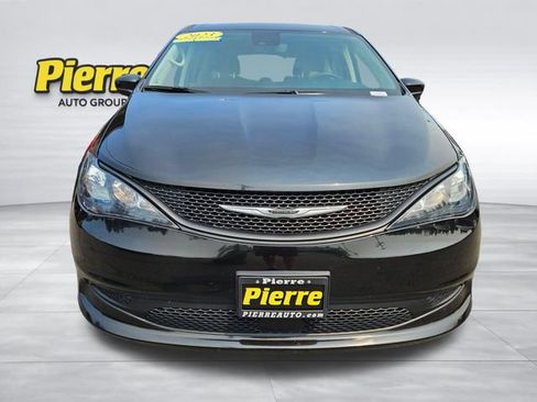 Used 2023 Chrysler Voyager LX FWD image 8