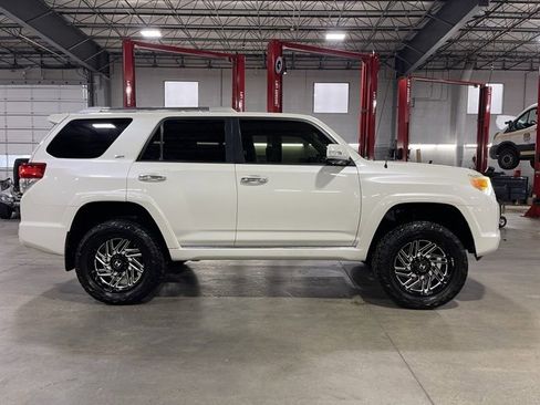 Used 2012 Toyota 4Runner SR5 image 4