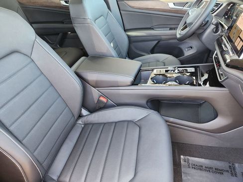 New 2026 Volkswagen Atlas SEL image 4