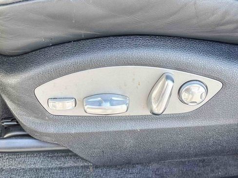 Used 2024 Porsche Macan image 20