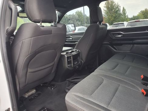 Used 2019 RAM 1500 Big Horn AWD/4WD image 11