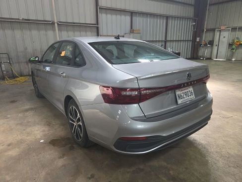 Used 2025 Volkswagen Jetta Sport image 7