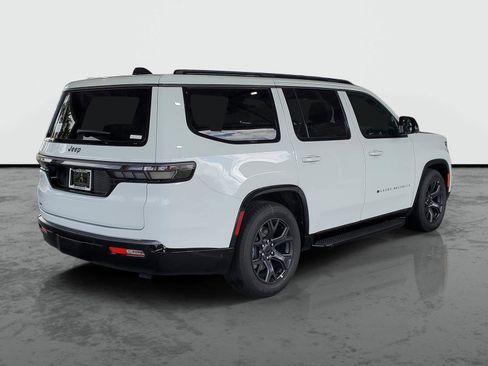 New 2026 Jeep Grand Wagoneer Limited AWD/4WD image 4