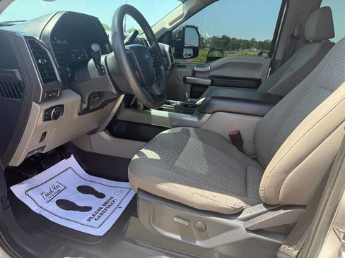 Used 2022 Ford F350 XLT w/ XLT Premium Package AWD/4WD image 16