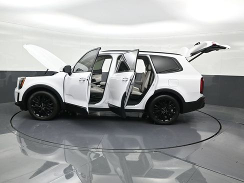 Used 2022 Kia Telluride SX w/ Towing Package image 34