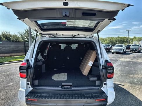 New 2025 Toyota 4Runner TRD Off-Road image 31