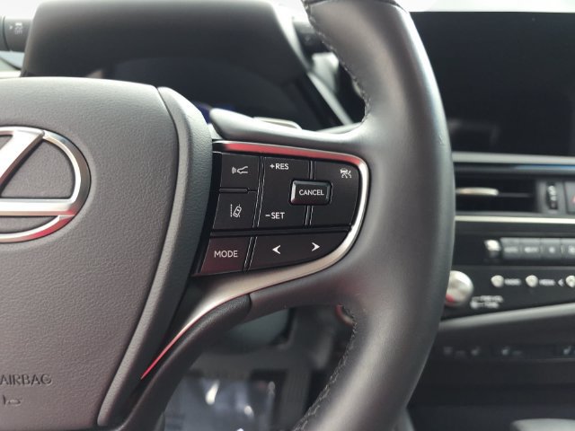 Used 2024 Lexus ES 250 w/ Premium Package AWD/4WD image 18