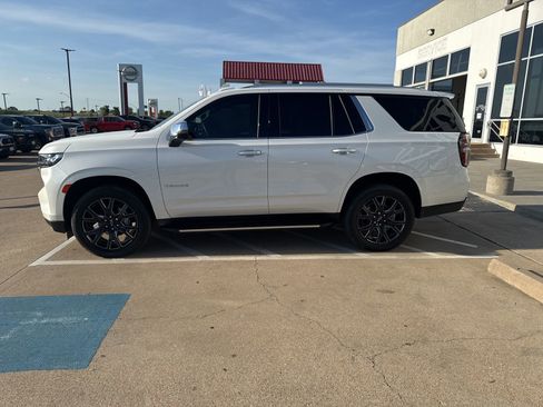 Used 2023 Chevrolet Tahoe Premier image 2