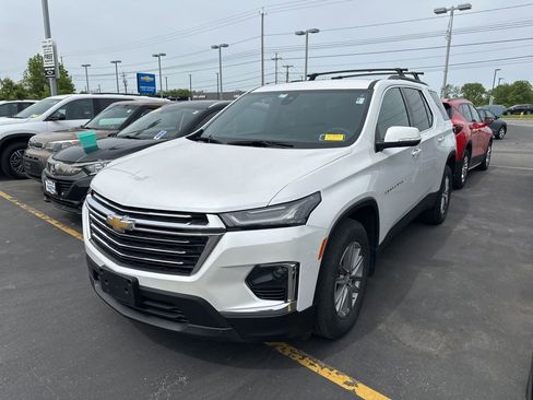 Used 2023 Chevrolet Traverse LT w/ LPO, Floor Liner Package AWD/4WD image 6